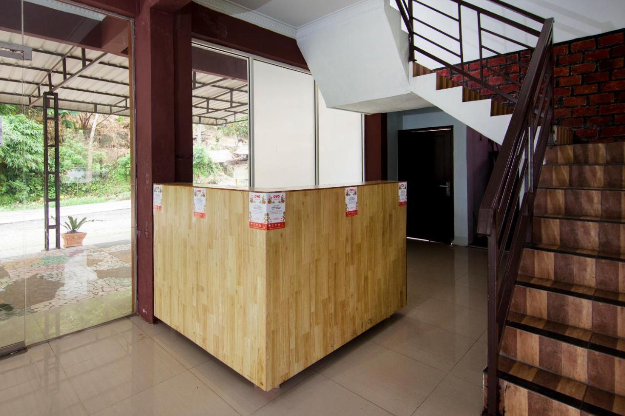 Oyo 1543 Sibayak Ncole Hotel Berastagi Exterior photo